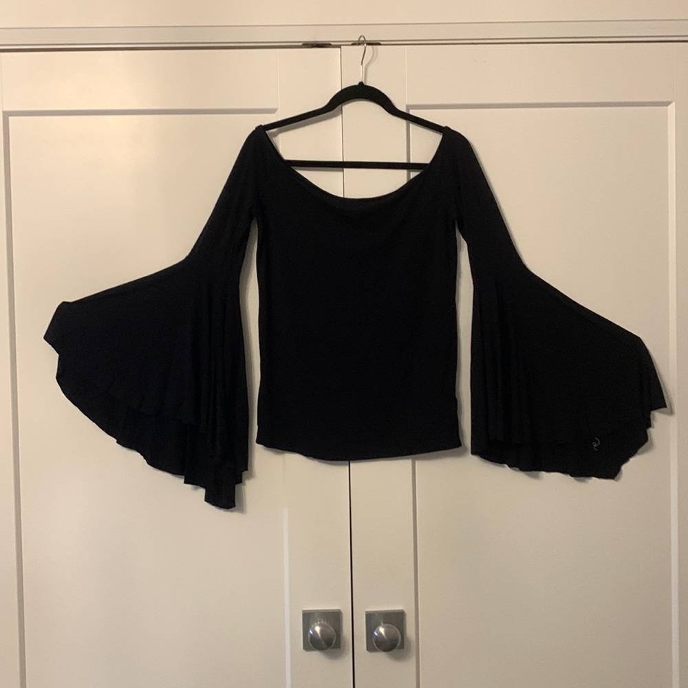 free people, we the free, super wide, large bell sleeves, bat wings, large,black